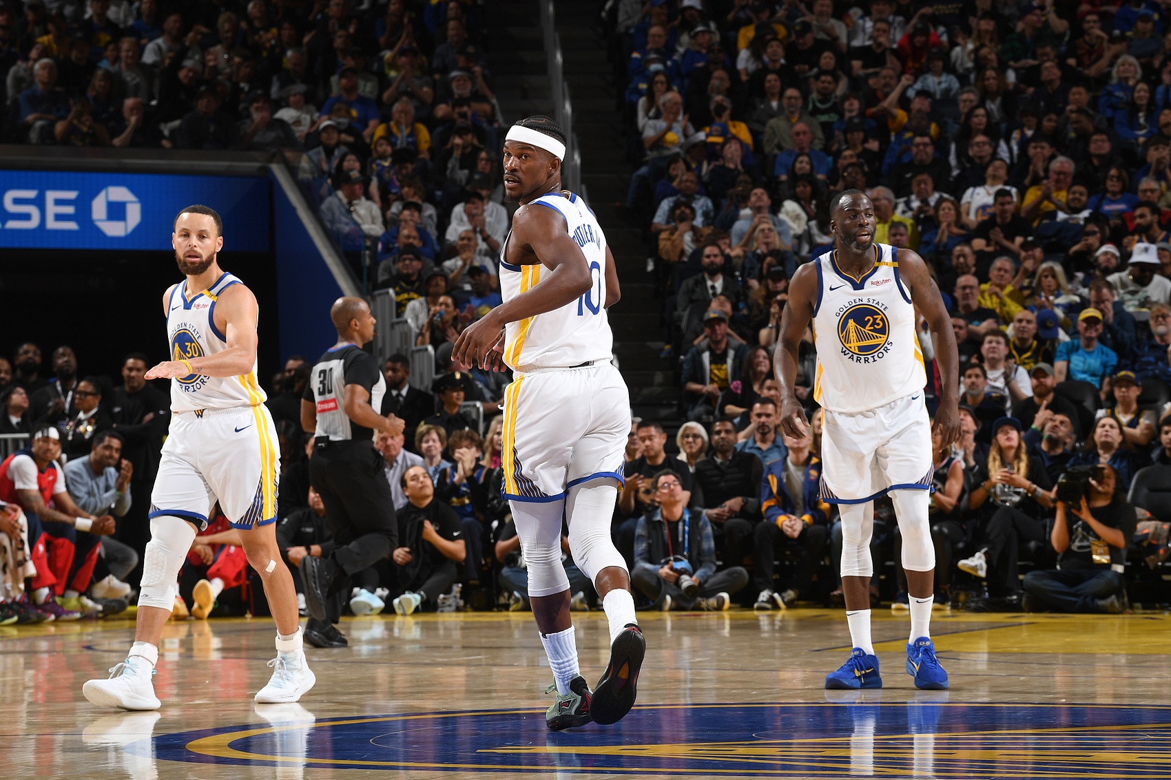 xcsports杏彩体育-勇士VS尼克斯首发出炉：勇士库巴追领衔 麦克布莱德顶替布伦森